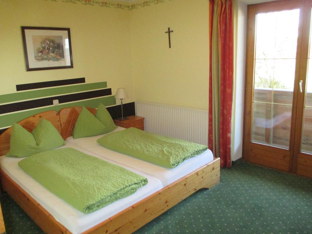 Stiedlbauerhof Villa Seeham Room photo