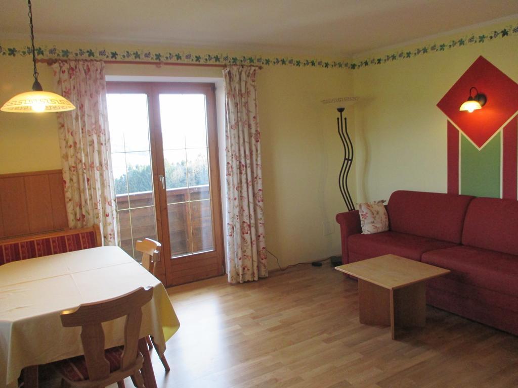 Stiedlbauerhof Villa Seeham Room photo